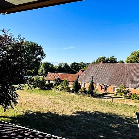 Op'N Doerp Apartment Barsbek Exterior foto